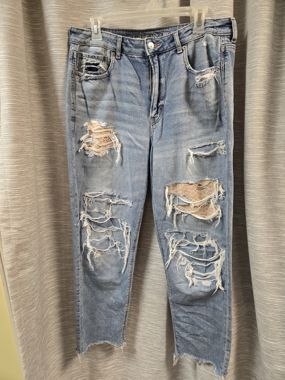American Eagle Outfitters Light Blue Distressed Patch Jeans